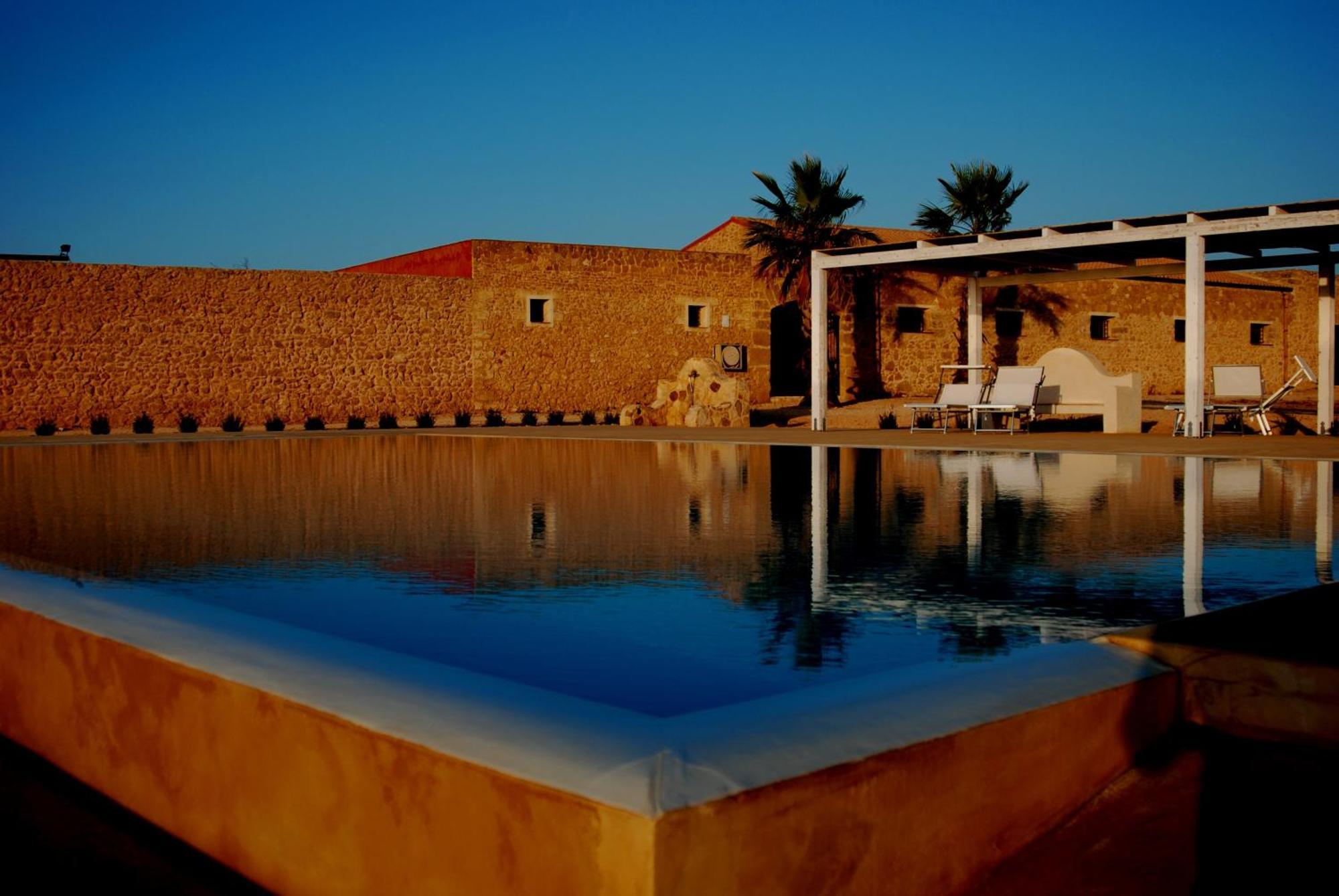 Agriturismo Baglio Donnafranca Wine Resort Марсала Экстерьер фото