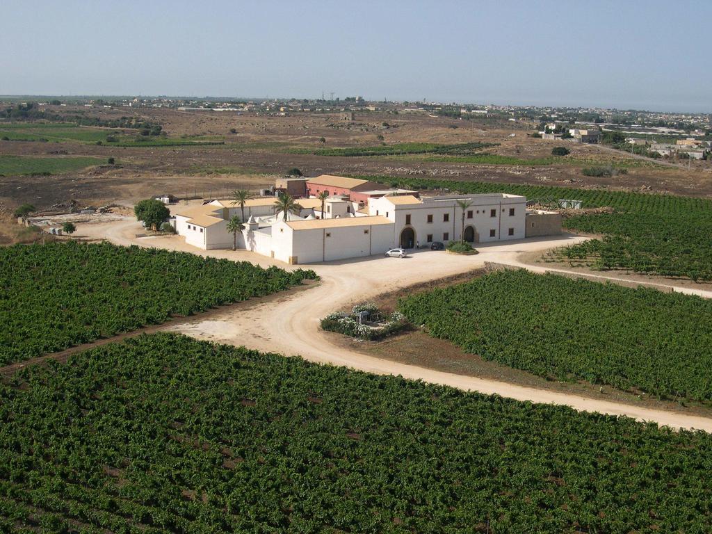 Agriturismo Baglio Donnafranca Wine Resort Марсала Экстерьер фото