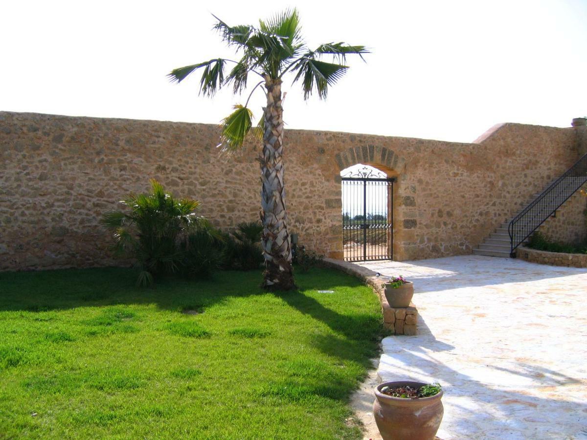Agriturismo Baglio Donnafranca Wine Resort Марсала Экстерьер фото